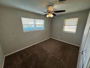 5412 39th Dr in Lubbock, TX - Foto de edificio - Building Photo
