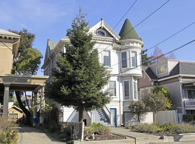 2017 San Antonio Ave in Alameda, CA - Foto de edificio - Building Photo