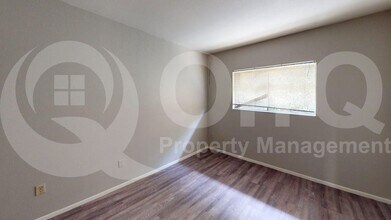 3002 E Waltann Ln in Phoenix, AZ - Building Photo - Building Photo