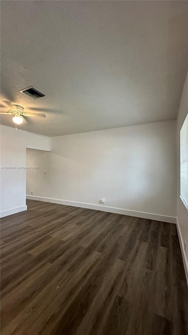 4011 NE 8th Ave in Pompano Beach, FL - Building Photo - Building Photo