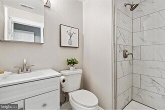 2215 E Biddle St in Baltimore, MD - Building Photo - Building Photo