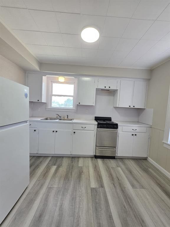 property at 222 E Pearce St