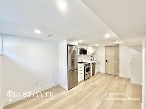 61 Marlin Ct in Newmarket, ON - Building Photo - Building Photo