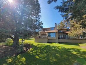 6901 Robin Ct in Redmond, OR - Building Photo - Building Photo