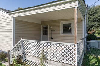 1008 N Orange Ave in Dunn, NC - Foto de edificio - Building Photo