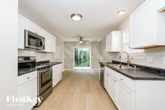 10243 Blue Sky Dr in Avon, IN - Building Photo - Building Photo