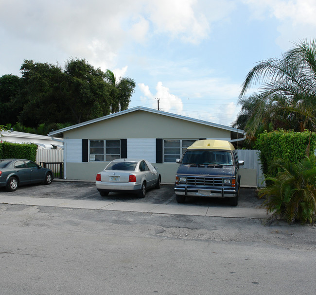 217 SW 23rd St in Fort Lauderdale, FL - Building Photo - Building Photo