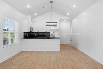 8701 Cantera Dr in Fort Smith, AR - Foto de edificio - Building Photo