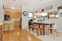 2438 N Burling St, Unit 1S in Chicago, IL - Building Photo - Building Photo