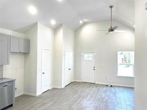 16602 E Forrestal St in Montgomery, TX - Building Photo - Building Photo