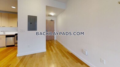 1085 Boylston St-Unit -PH02 in Boston, MA - Building Photo - Building Photo