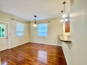 1002 Redwood St NW in Salem, OR - Building Photo - Building Photo