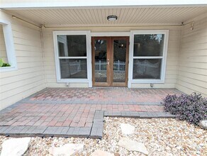 1818 S Lakeshore Blvd in Austin, TX - Foto de edificio - Building Photo