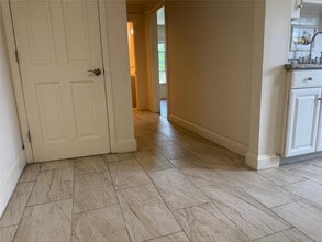 1035 Main St in Fishkill, NY - Building Photo - Building Photo