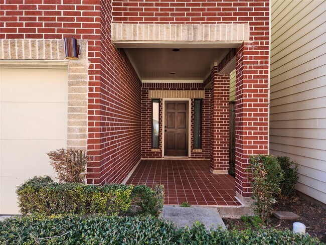 9814 Cynthia Ann Ct in Houston, TX - Building Photo - Building Photo