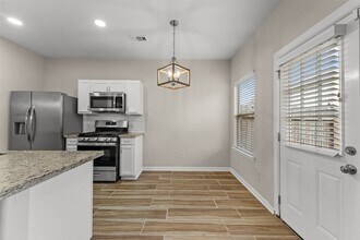 6022 Yorktown Meadow Ln in Houston, TX - Building Photo - Building Photo