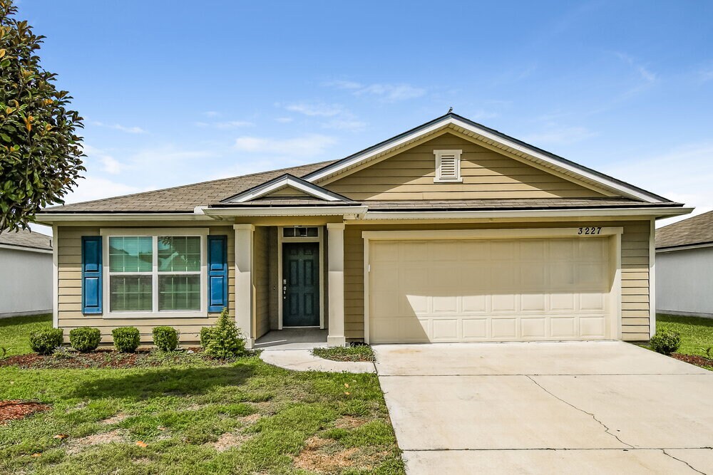 3227 Canyon Falls Dr in Green Cove Springs, FL - Foto de edificio
