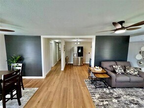 319 Lowe St in Palestine, TX - Building Photo - Building Photo