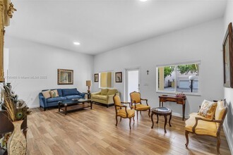 2868 NE 3rd Dr in Homestead, FL - Building Photo - Building Photo