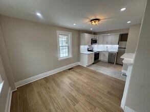 38 Summer St in Kingston, MA - Building Photo - Building Photo