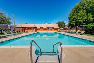 Paso Norte Apartments in El Paso, TX - Foto de edificio - Building Photo