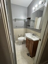 716 E Ave B in Hutchinson, KS - Building Photo - Building Photo