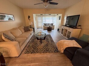 1828 Pine Valley Dr in Ft. Myers, FL - Building Photo - Building Photo