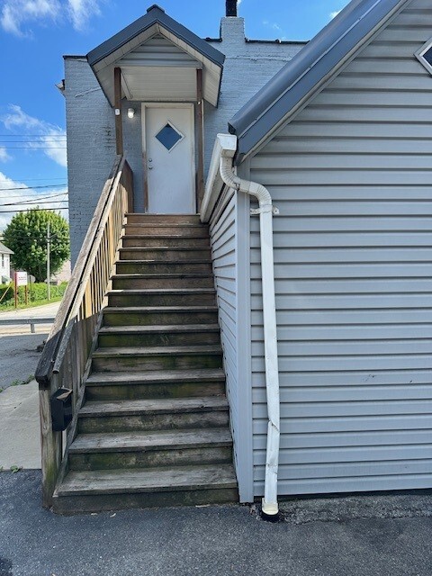 248 Pillow St