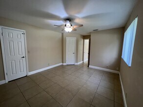 3410 Pinewalk Dr N in Margate, FL - Building Photo - Building Photo