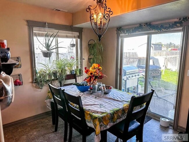 3665 E Pearce Dr in Idaho Falls, ID - Building Photo - Building Photo