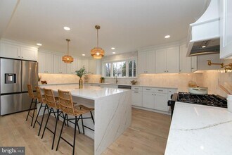 371 Kresson Rd in Cherry Hill Township, NJ - Building Photo - Building Photo