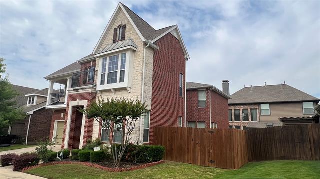 2205 Eagles Nest Dr in Euless, TX - Building Photo - Building Photo