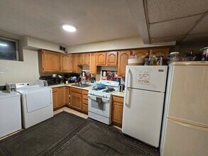 28 Derne St, Unit 6 in Boston, MA - Building Photo - Building Photo