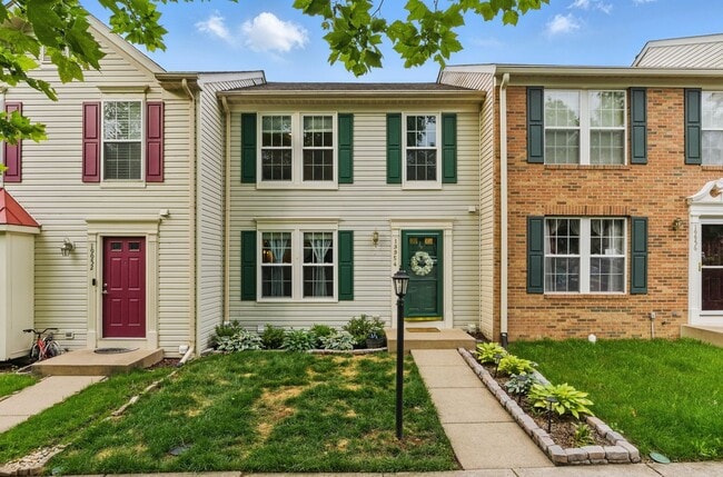 property at 19954 Fieldgrass Square
