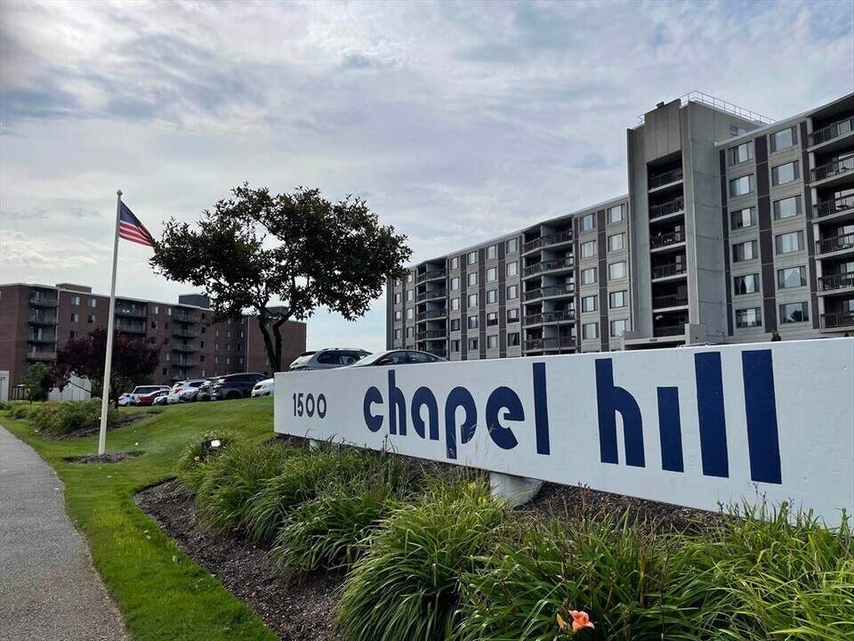 1500 Worcester Rd in Framingham, MA - Foto de edificio