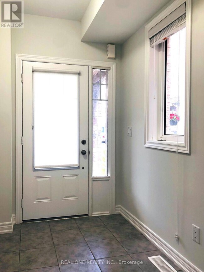 3849 Tufgar Cres in Burlington, ON - Building Photo - Building Photo