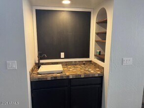 3230 E Briarwood Terrace in Phoenix, AZ - Building Photo - Building Photo