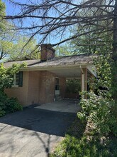 8033 Devlin Rd in Linton Hall, VA - Building Photo - Building Photo