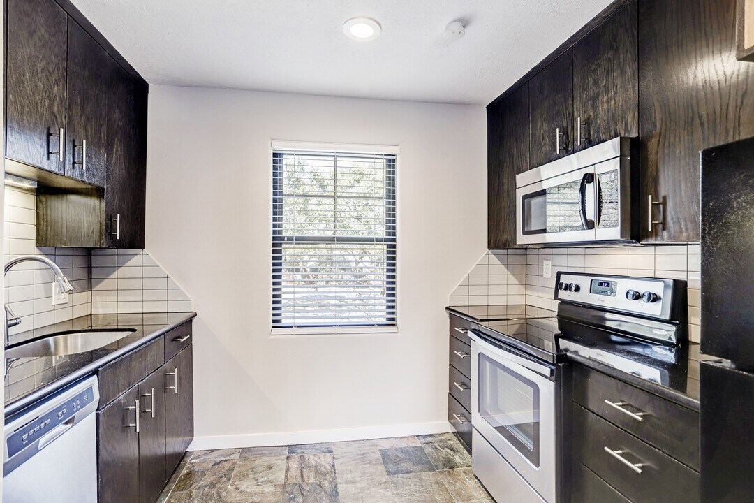 1501 Hyde Park Blvd in Houston, TX - Building Photo