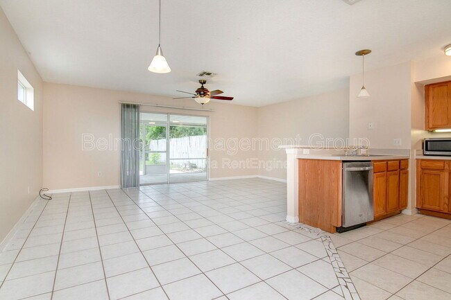 2909 E Central Blvd in Orlando, FL - Building Photo - Building Photo