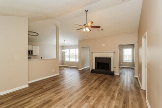 1825 Courtyard Ln, Unit 46 in Mcdonough, GA - Building Photo - Building Photo