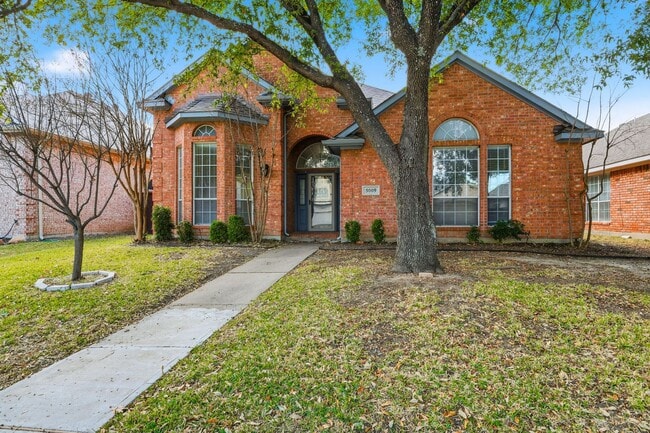 5009 Promise Land Dr in Frisco, TX - Foto de edificio - Building Photo