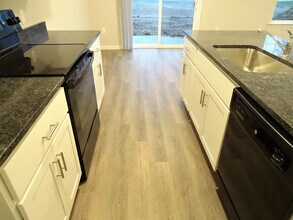 5 Cobblestone Ct in Stevens, PA - Foto de edificio - Building Photo