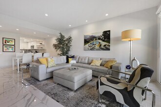 88 La Ronda Dr in Rancho Mirage, CA - Building Photo - Building Photo