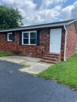 240 English Ave in Austin, IN - Building Photo