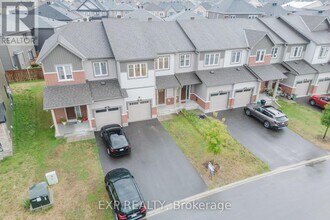 92 Natare Pl in Ottawa, ON - Building Photo - Building Photo