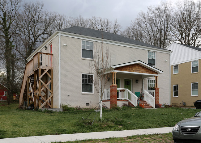 812 Madison St in Durham, NC - Building Photo - Building Photo