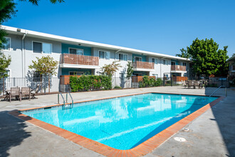 The Brook on Center in Castro Valley, CA - Building Photo - Building Photo