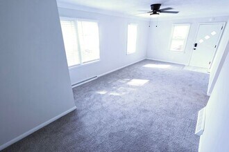 894 Sutherland Ave in Akron, OH - Building Photo - Building Photo