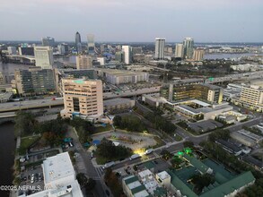 1590 Le Baron Ave in Jacksonville, FL - Building Photo - Building Photo
